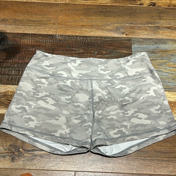 Born primitive “double take booty short” - Picture 1 of 5